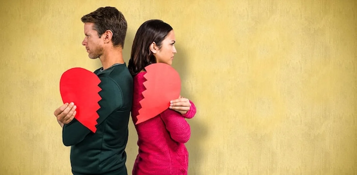 Złożony obraz pary stojącej plecami