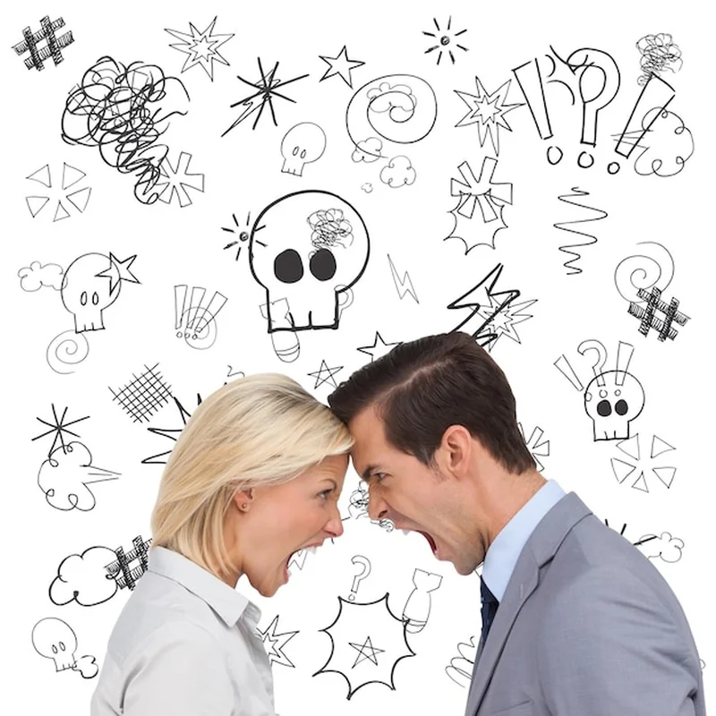 Kłócący się koledzy obok siebie