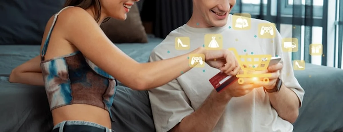 Klienci używają kart kredytowych do zakupów