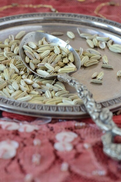 Kardamon w ciąży – czy są jakieś przeciwwskazania?